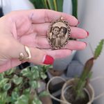 پلاک طلا چهره سلطنتی