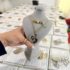 گردنبند حروف دلخواه | گردنبند چهره و حروف دولاین